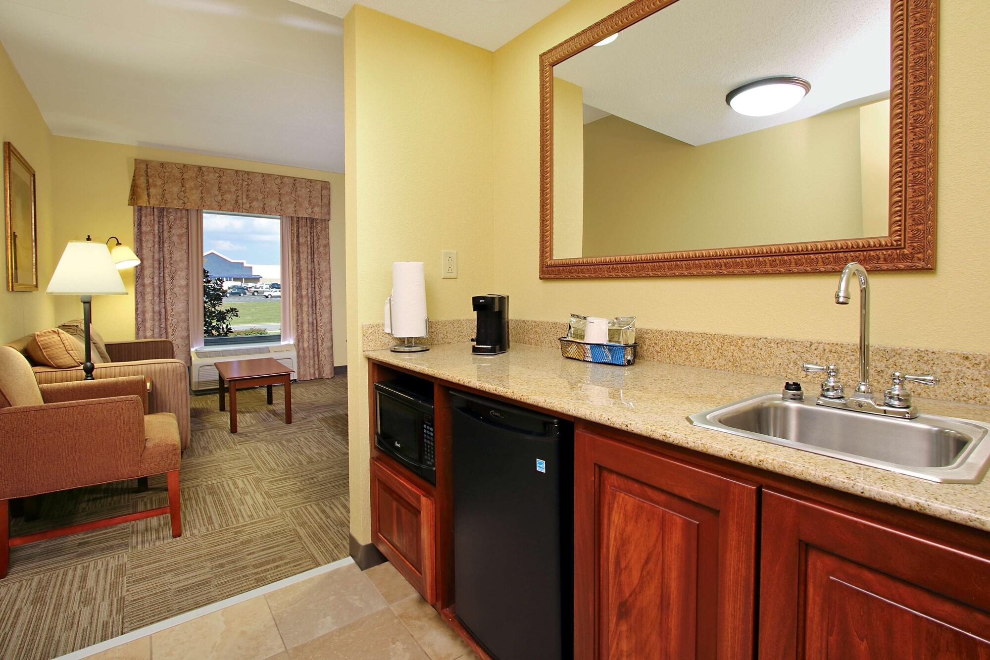 Hotel Hampton & Madisonville